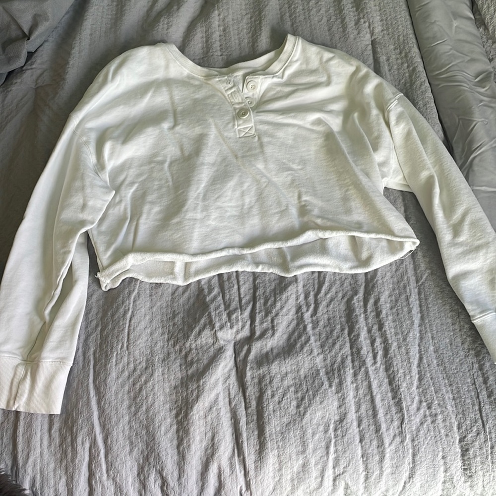 Cropped Henley Tee - Size L